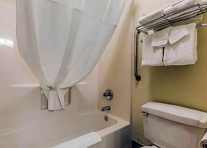 Inn Quality - Dekalb Sycamore