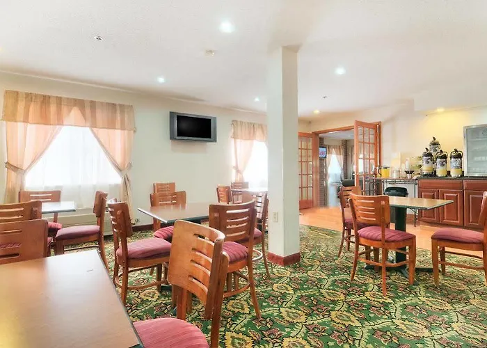Quality - Dekalb Mini-hôtel